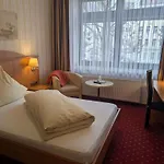 Stadthotel 3*