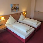 Stadthotel Аугсбург