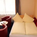 Stadthotel Аугсбург