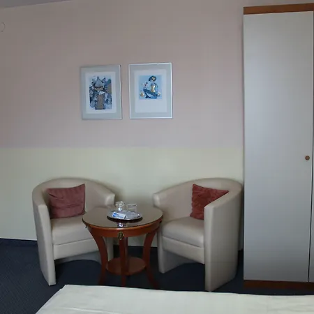 Stadthotel 3* Aψβούργη