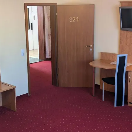 Stadthotel Hotel 3*