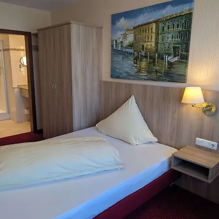 Hotel Stadthotel 3*