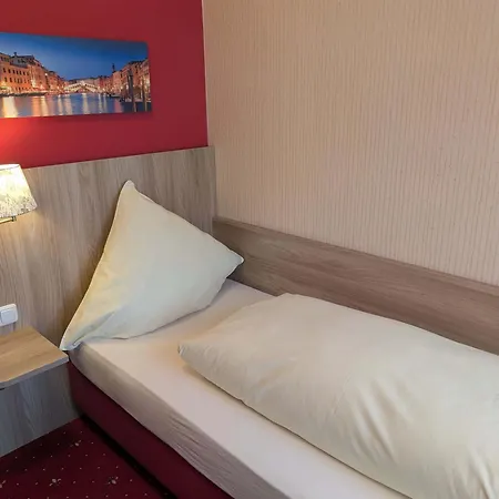 Stadthotel 3*