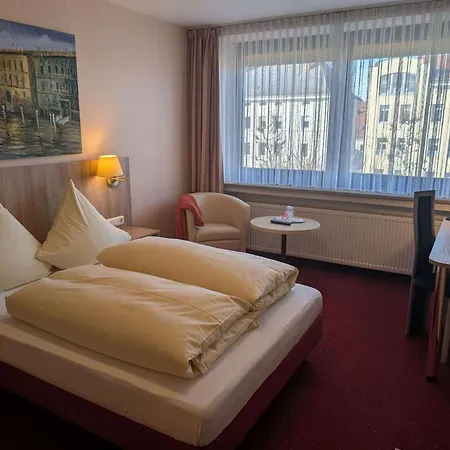 Stadthotel 3*